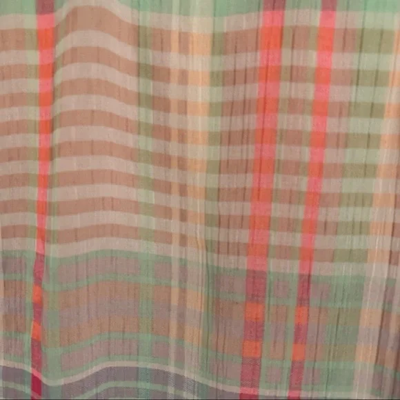 Belle sky sleeveless blouse size medium - Picture 4 of 6